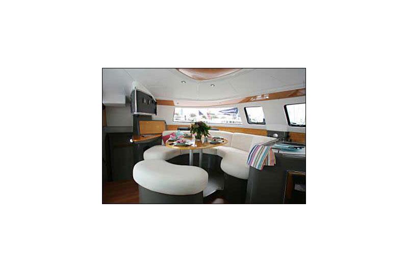 Book yachts online - False - Belize 43 (4Cab) - Piropo (Radazul) - rent