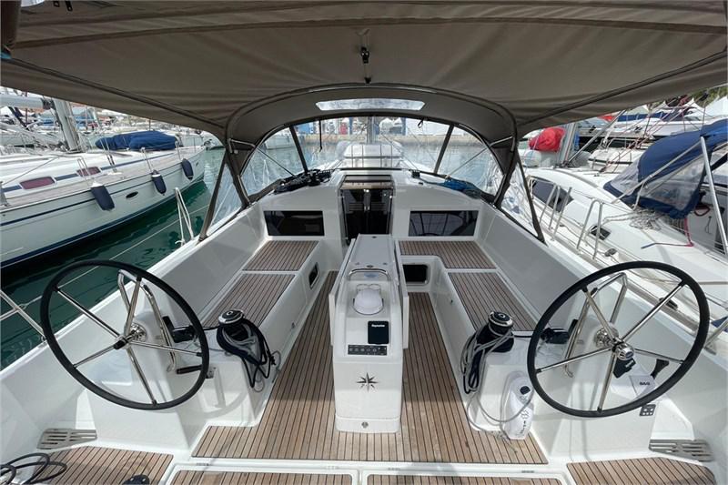 Book yachts online - False - Sun Odyssey 440 (4cab) - Alboran Amaretto (Radazul) - rent