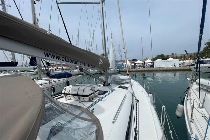 Book yachts online - False - Sun Odyssey 440 (4cab) - Alboran Amaretto (Radazul) - rent