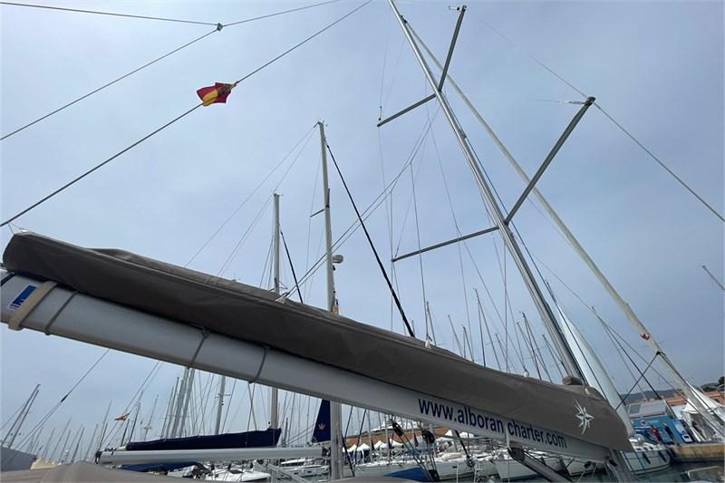 Book yachts online - False - Sun Odyssey 440 (4cab) - Alboran Amaretto (Radazul) - rent