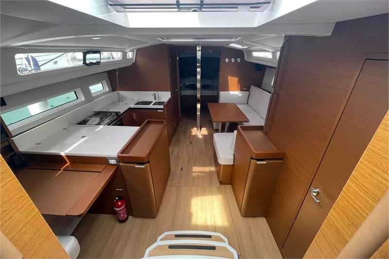 Book yachts online - False - Sun Odyssey 440 (4cab) - Alboran Amaretto (Radazul) - rent