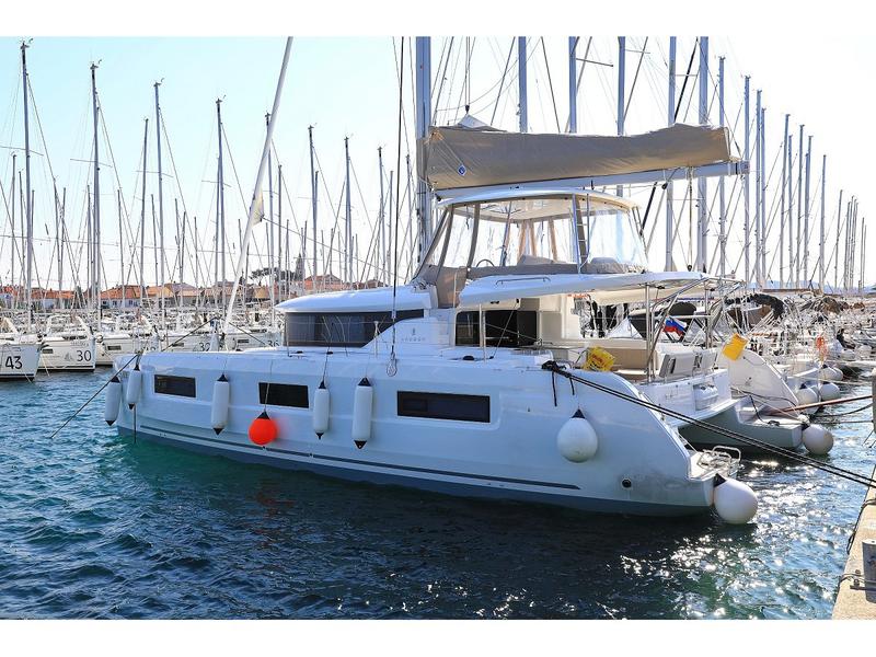 Book yachts online - catamaran - Lagoon 46 - D.Bobo - rent