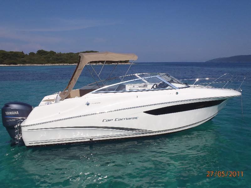 Book yachts online - motorboat - Jeanneau Cap Camarat 7.5 DC - no name - rent