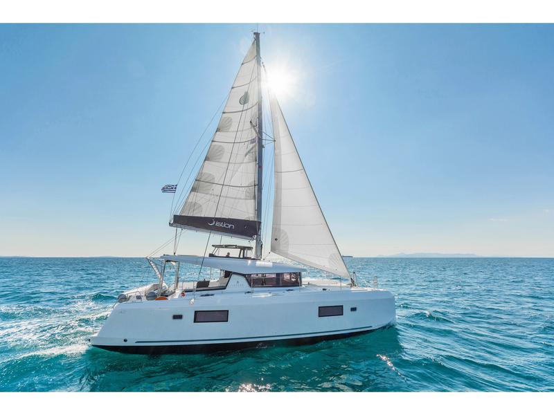 Book yachts online - catamaran - Lagoon 42 A/C &amp; GEN. - IONAS - rent