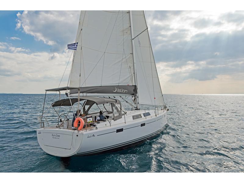 Book yachts online - sailboat - Hanse 415 - KURO SIWO - rent