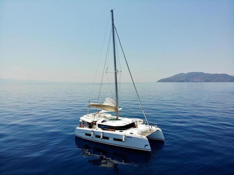 Book yachts online - catamaran - Dufour Catamaran 48 - Paradise Planet - rent