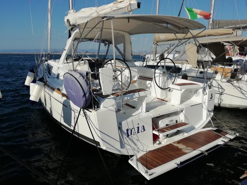 Book yachts online - sailboat - Oceanis 35.1 - Mia - rent