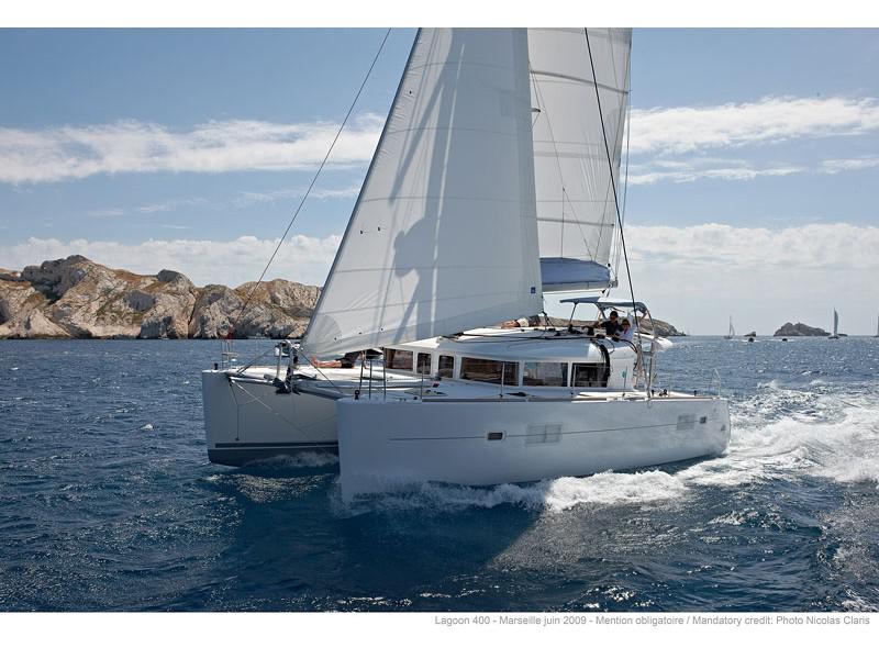 Book yachts online - catamaran - Lagoon 400 S2 - MANGO I - rent