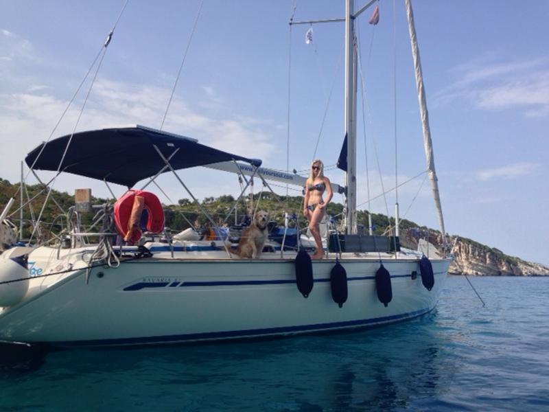 Book yachts online - sailboat - Bavaria 47 - SY Zoe - rent
