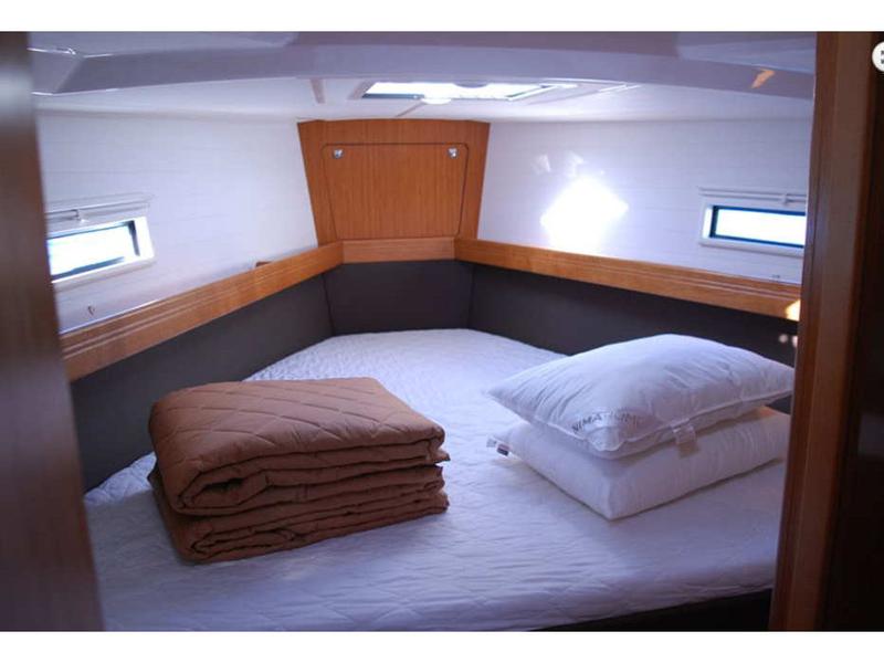 Book yachts online - sailboat - Bavaria 41 Cruiser - Bav41/2015_A - rent