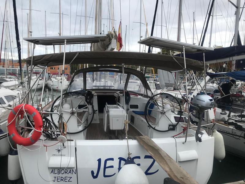 Book yachts online - sailboat - Sun Odyssey 519 - Alboran Jerez (Majorca) - rent