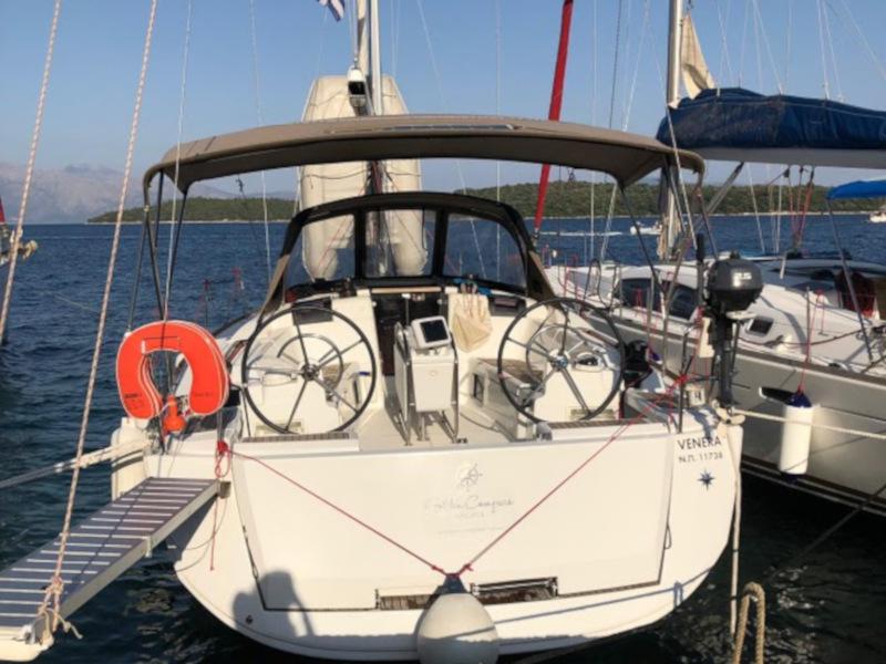 Book yachts online - sailboat - JEANNEAU S. O. 419   2017 - VENERA  - rent