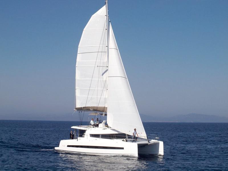 Book yachts online - catamaran - Bali 4.3 - Margeo XV (A/C - Generator - Water Maker) - rent