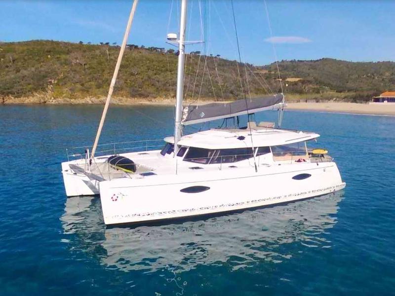 Book yachts online - catamaran - Helia 44 - Fleur de sel - rent