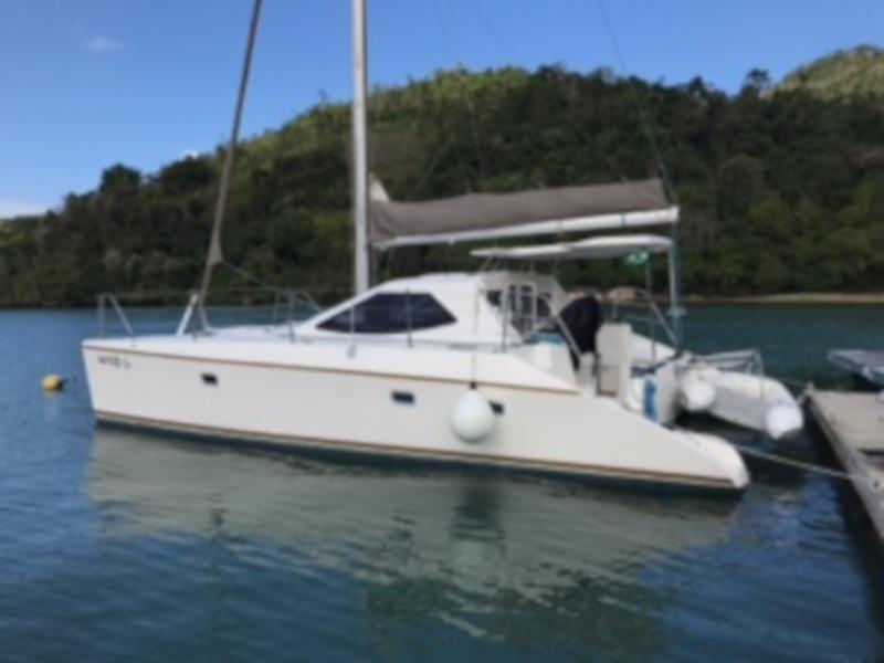 Book yachts online - catamaran - Catflash 35 - Dakota - rent