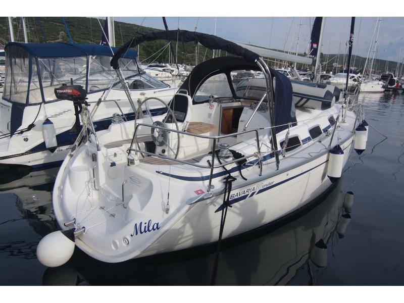 Book yachts online - sailboat - Bavaria 30 Cruiser - MILA  - rent