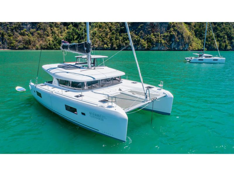 Book yachts online - catamaran - Lagoon 42 - 4Cab/4Hd - Cloud Dancer - rent