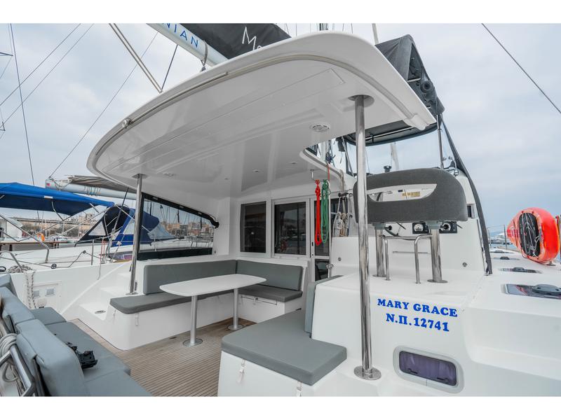 Book yachts online - catamaran - Lagoon 40 (12) - MARY GRACE - rent