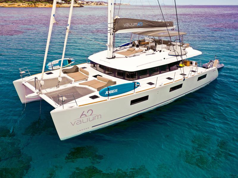 Book yachts online - catamaran - Lagoon 620 - Valium 62 - rent