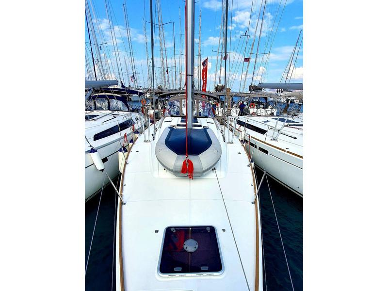 Book yachts online - sailboat - Sun Odyssey 519 -  5 cabs - UNIQUE I - rent