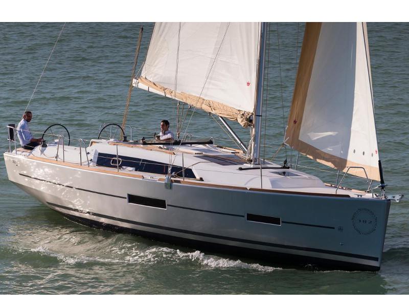 Book yachts online - sailboat - Dufour 382 Grand Large - Zenon - rent