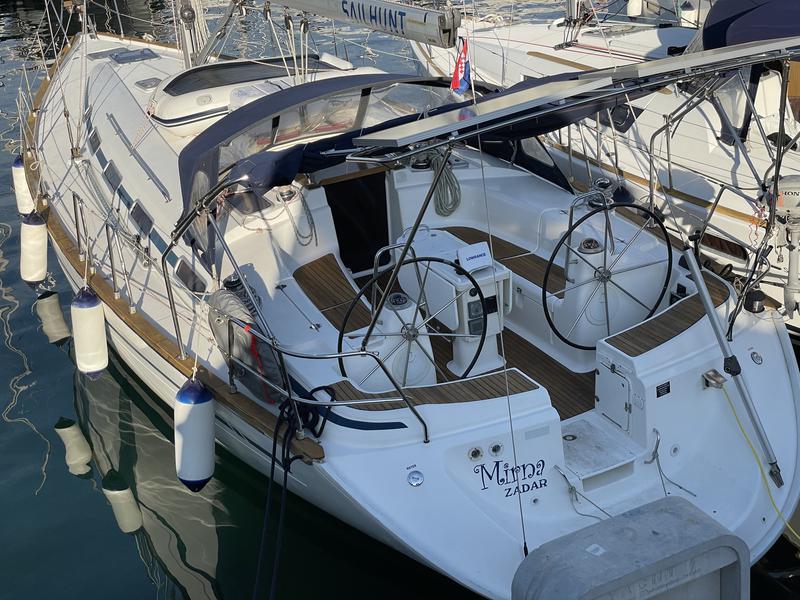 Book yachts online - sailboat - Bavaria 44 - Mirna - rent