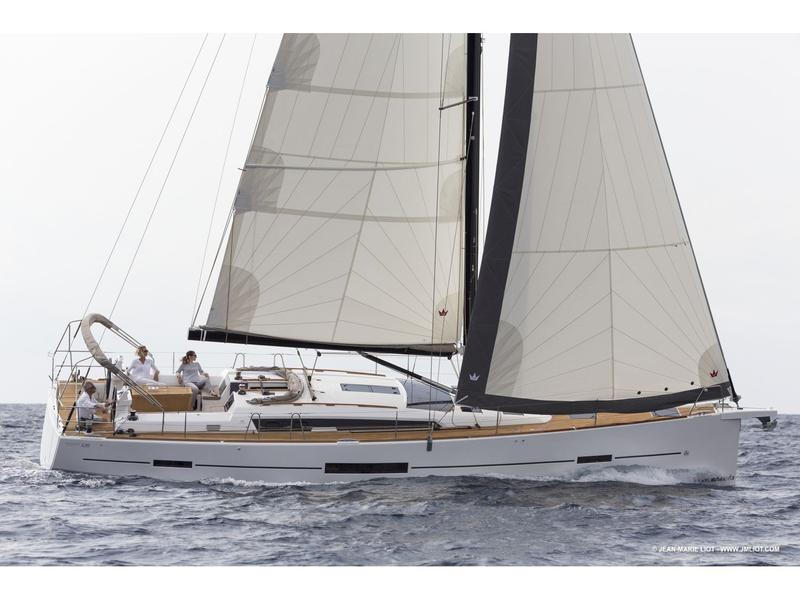 Book yachts online - sailboat - Dufour 520 Grand Large - Calypso - rent