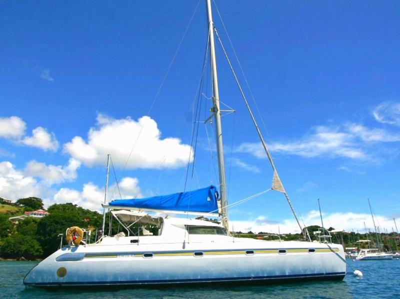 Book yachts online - catamaran - Venezia 42 - Inordinate - rent