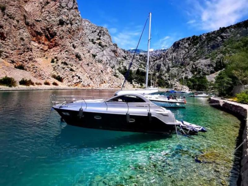 Book yachts online - motorboat - Mirakul 30 - MAX  2 - rent