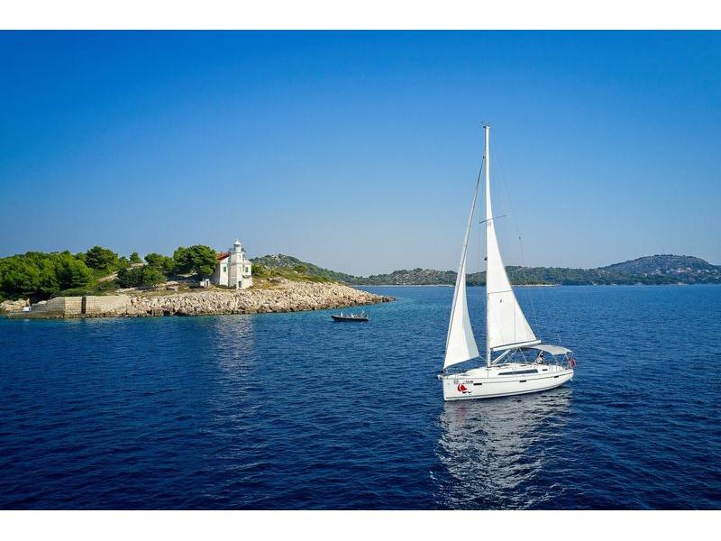 Book yachts online - sailboat - Bavaria Cruiser 41 - MH 73 - rent