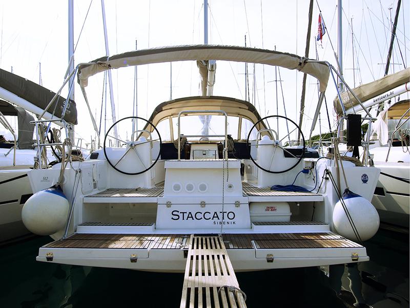 Book yachts online - sailboat - Dufour 512 Grand Large - Staccato - rent