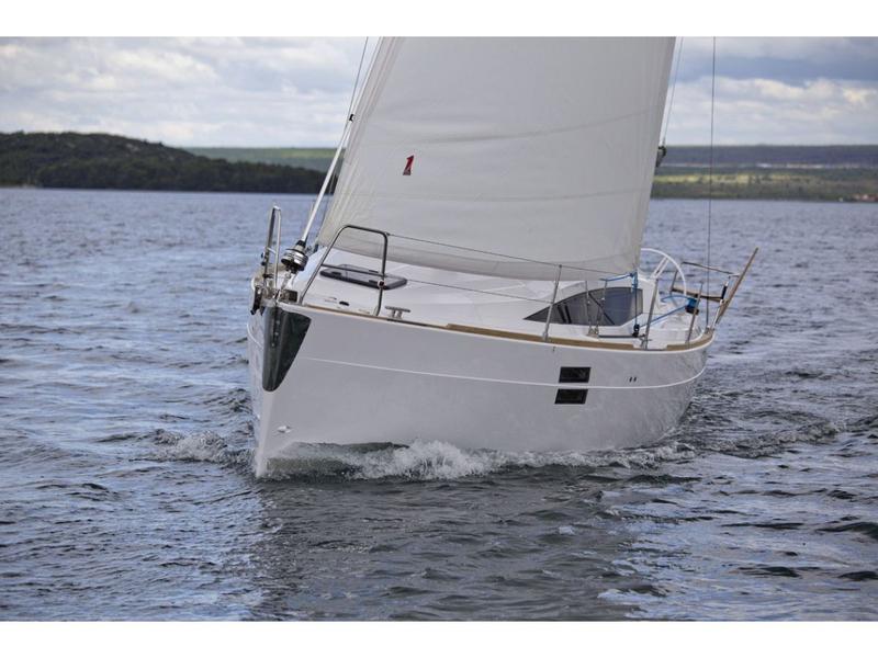 Book yachts online - sailboat - Elan 35 Impression - Aurora - rent