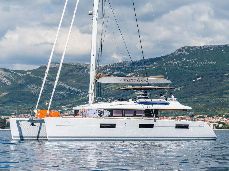 Book yachts online - catamaran - Lagoon 620 - OPAL - rent