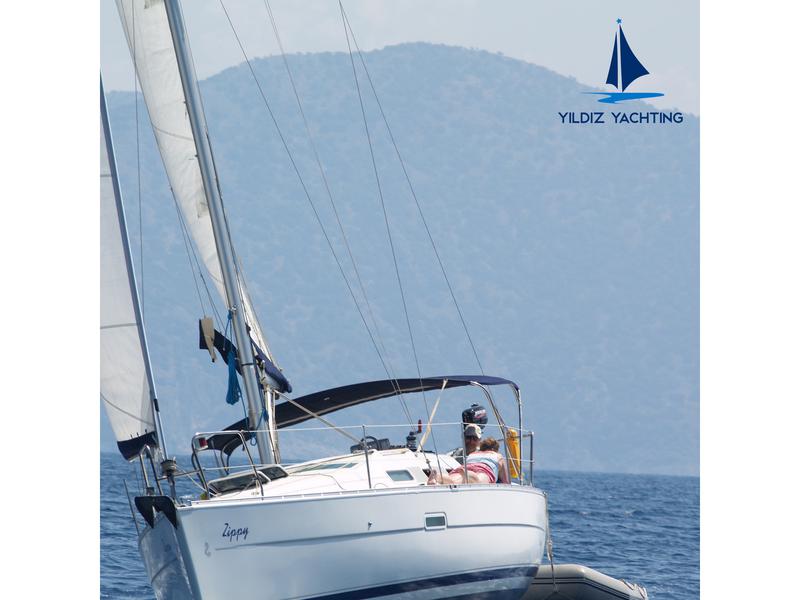 Book yachts online - sailboat - Oceanis 323 - Zippy - rent