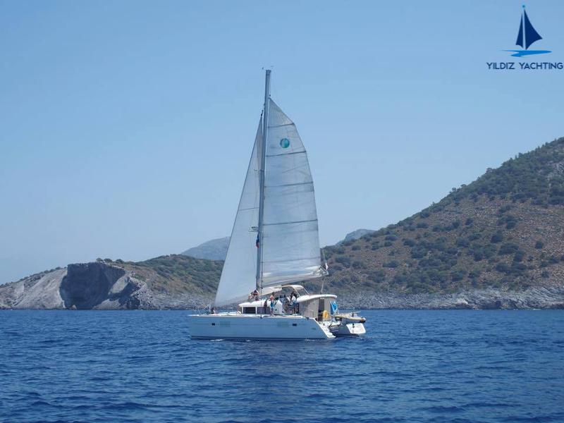 Book yachts online - catamaran - Lagoon 400 - Winnie - rent