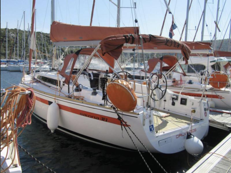 Book yachts online - sailboat - Salona 38 - Champagne - rent