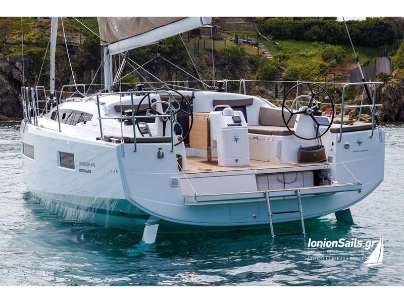 Book yachts online - sailboat - Sun Odyssey 410 - Martha - rent