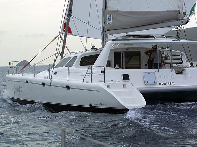 Book yachts online - catamaran - Voyage 440 - Alboran Ron Punch (Majorca) - rent