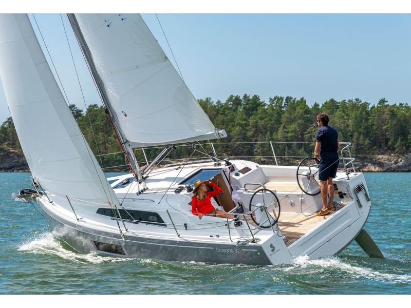 Book yachts online - sailboat - Oceanis 30.1 - Carina - rent