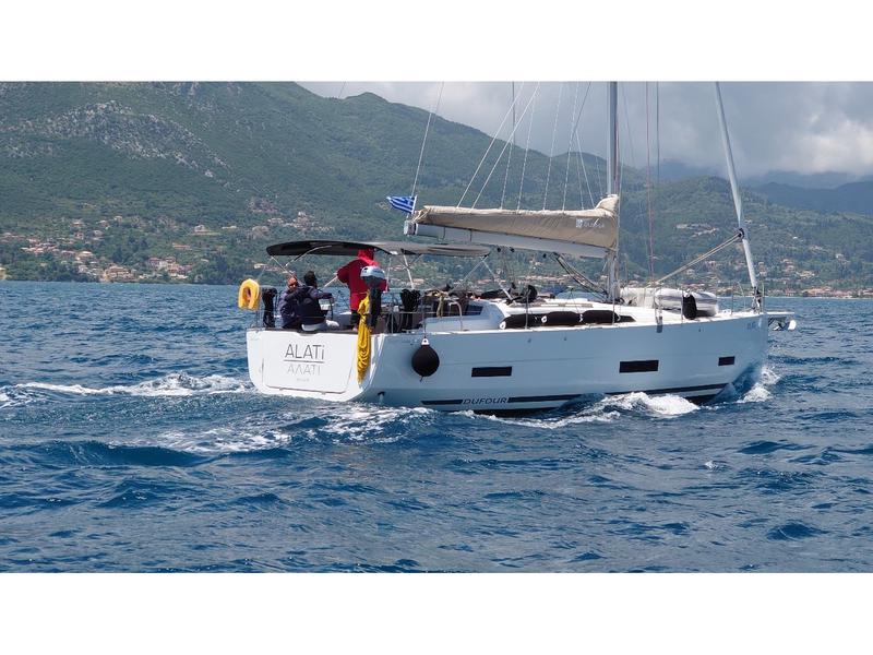 Book yachts online - sailboat - Dufour 390 Grand Large - Alati - rent