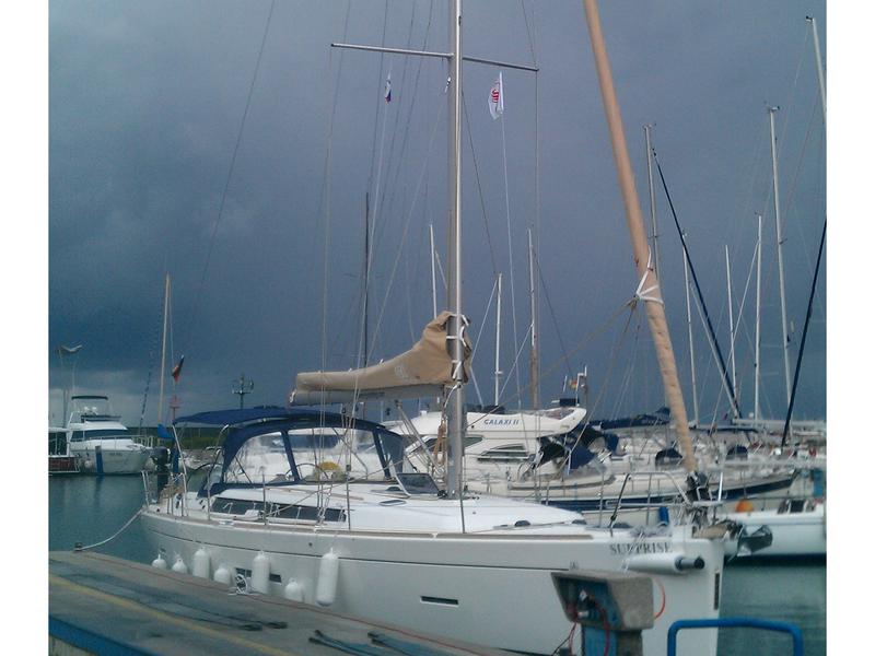 Book yachts online - sailboat - Dufour 450 GL - Pandeia - rent