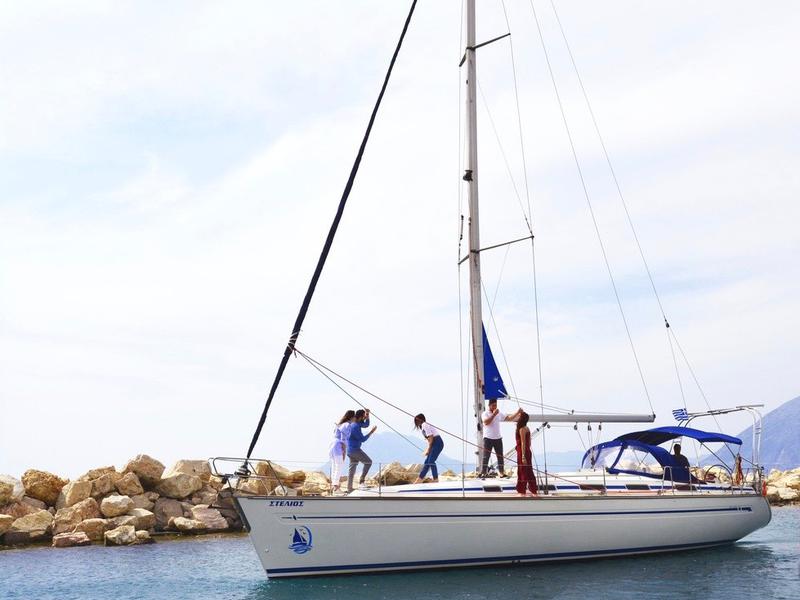 Book yachts online - sailboat - Bavaria 44 - Stelios - rent