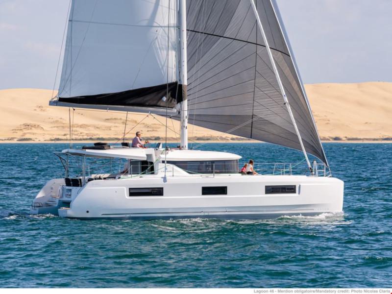 Book yachts online - catamaran - Lagoon 46 - Zahra - rent