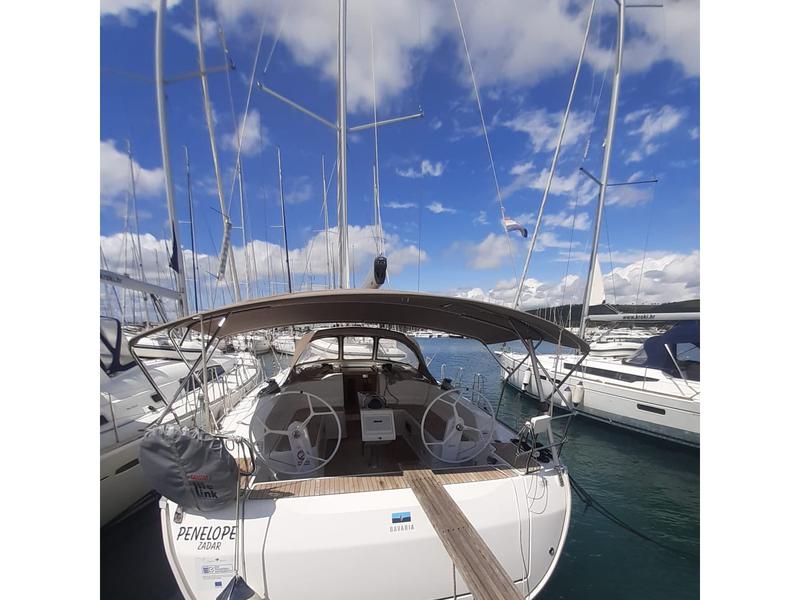 Book yachts online - sailboat - Bavaria Cruiser 46 - PENELOPE - rent