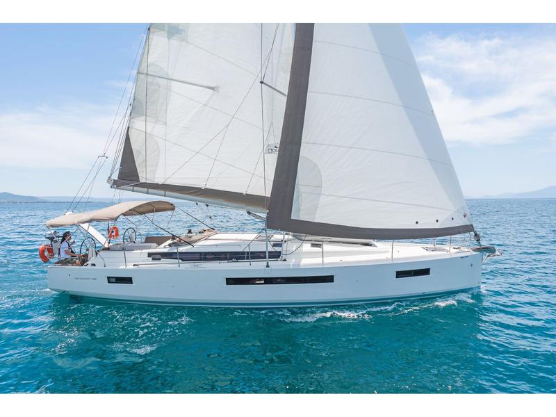 Book yachts online - sailboat - Sun Odyssey 490 - Bellatrix - rent