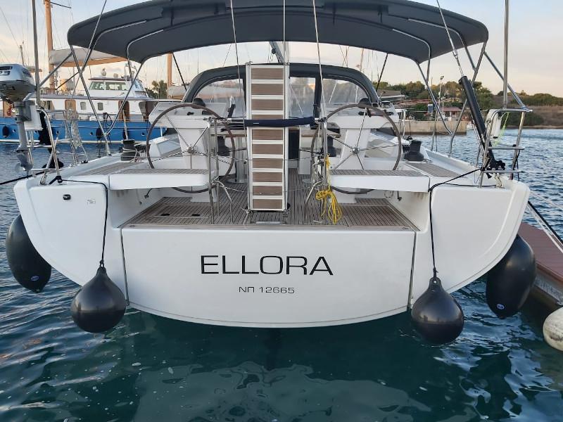 Book yachts online - sailboat - Hanse 548 - Ellora - rent