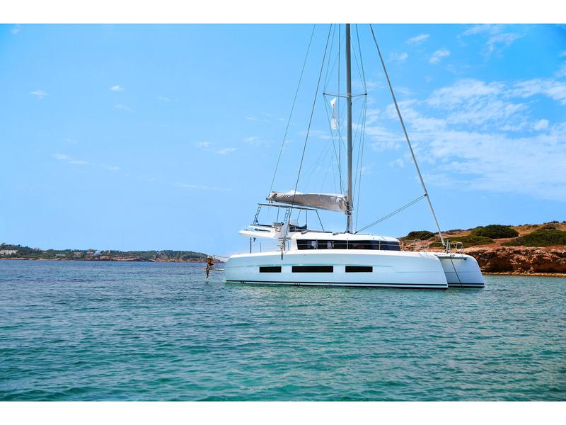 Book yachts online - catamaran - Dufour Catamaran 48 5c+5h - Olga - rent