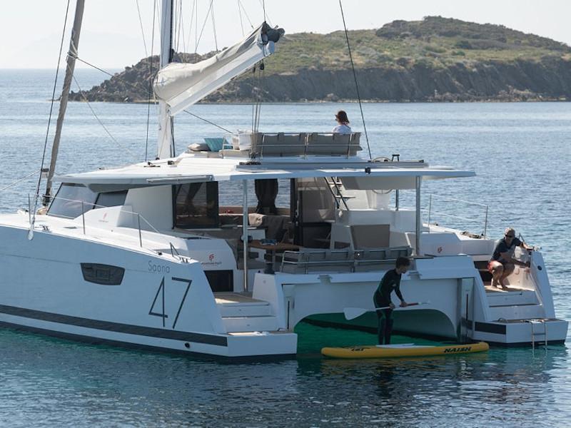 Book yachts online - catamaran - Fountaine Pajot Saona 47 - HERMES - rent