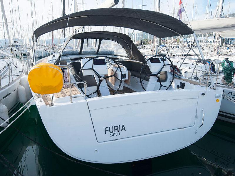 Book yachts online - sailboat - Hanse 505 - FURIA - rent