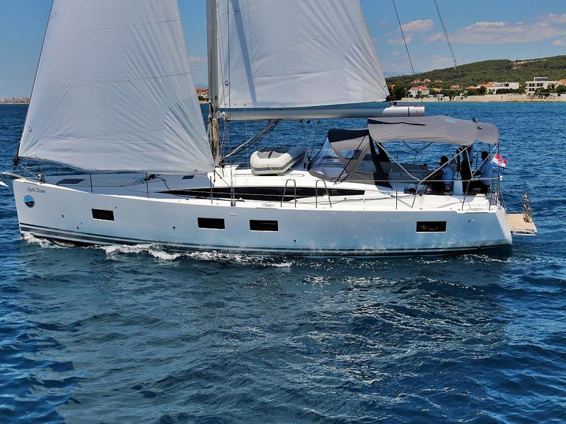 Book yachts online - sailboat - JEANNEAU 54 BT - MYSTIC DREAMS - rent